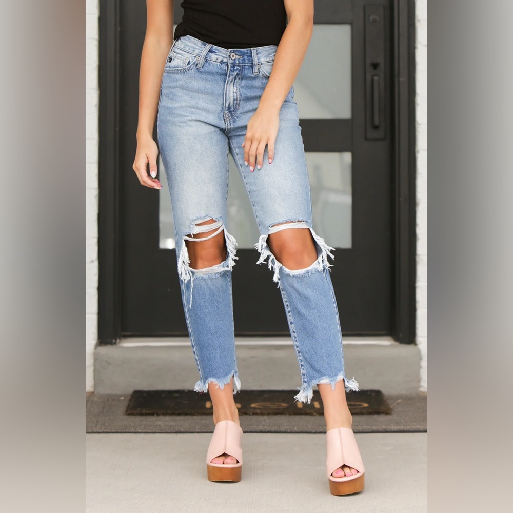 Kancan High Rise Mom Jean, Distressed Light Blue, sz 1/24, NWT, Women's Jeans